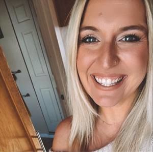 Meet your Posher, Carly